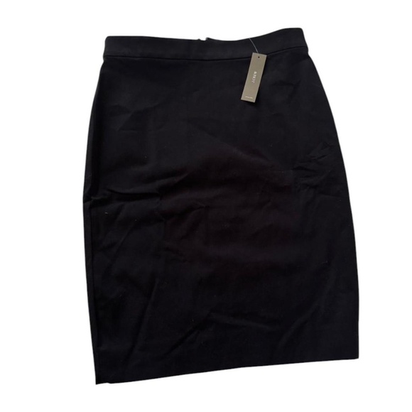 ✰jcrew No. 2 Pencil® skirt in bi-stretch cotton blend✰ - Picture 2 of 5